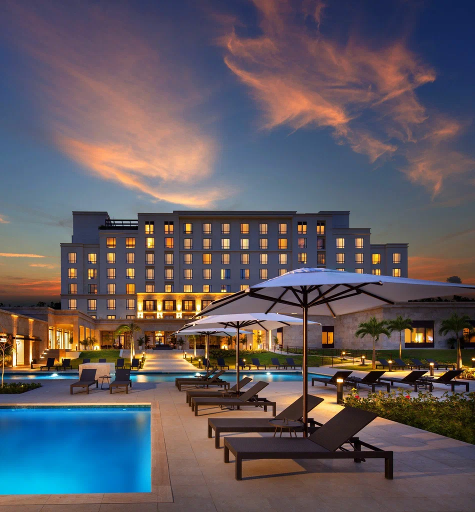 Casino resort pool and entertainment complex
